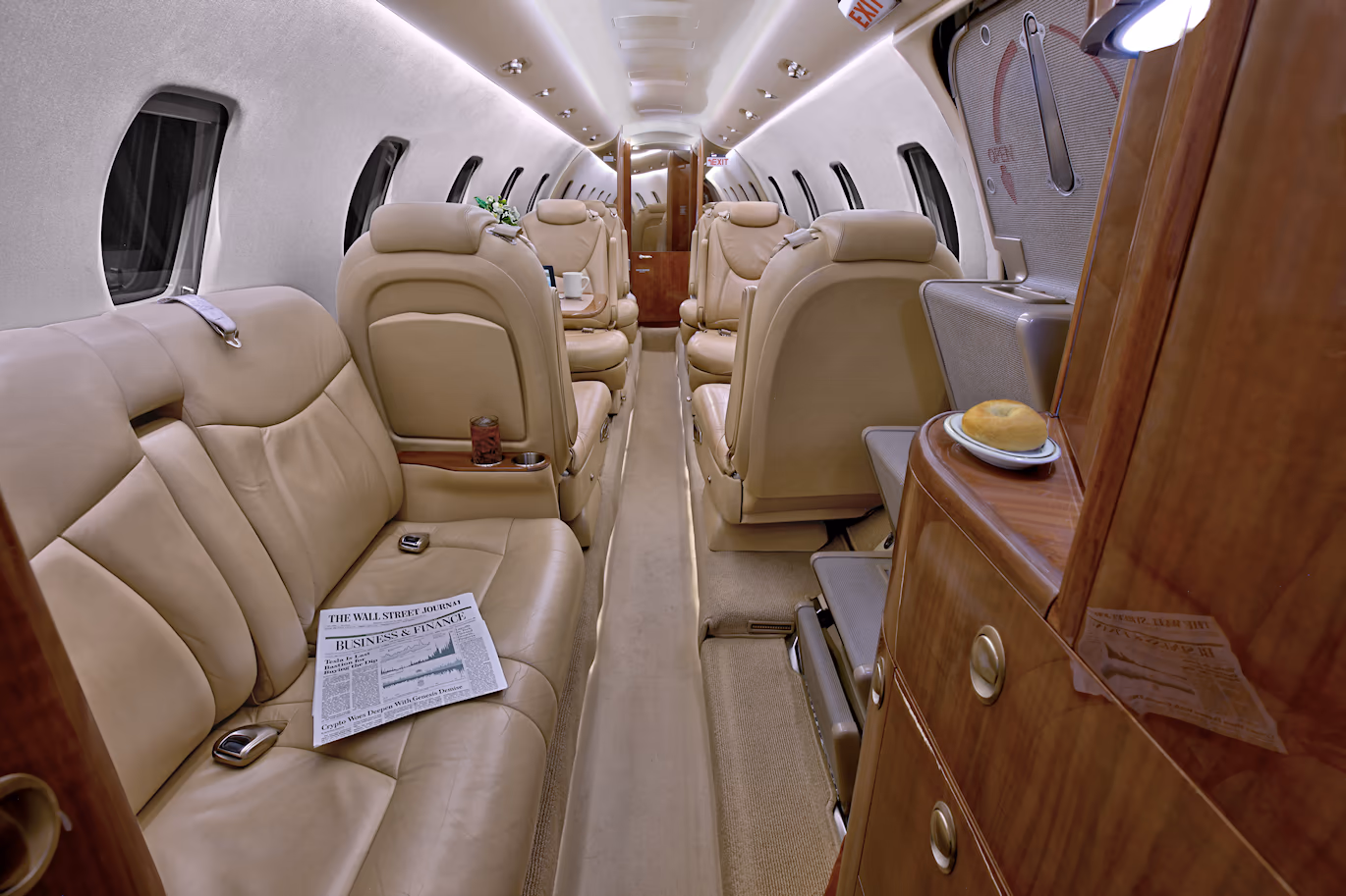 Citation XLS+ rear cabin with divan and table